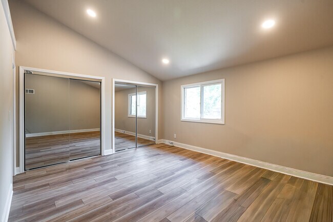 Building Photo - 12804 N Colony Dr