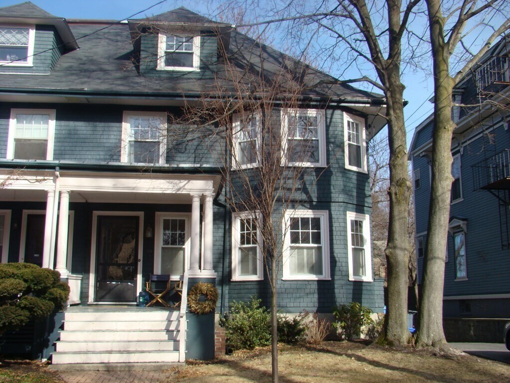Building Photo - 111 Lake View Ave