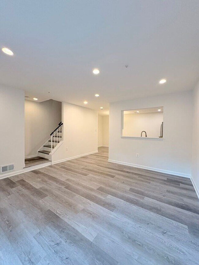 Building Photo - 13941 Highstream Pl