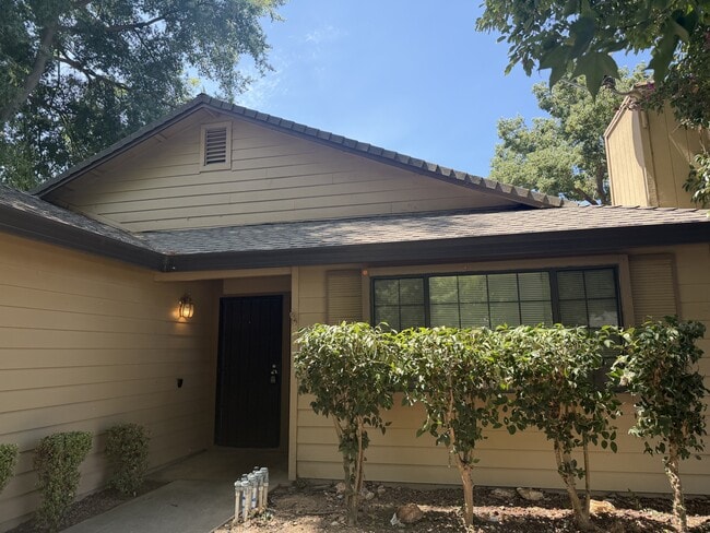 Building Photo - 844 Stetson Way