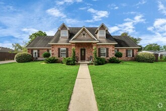 Building Photo - 1603 Dove Run