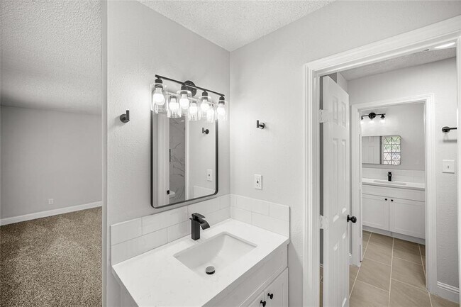 Building Photo - 10416 Hammerly Blvd