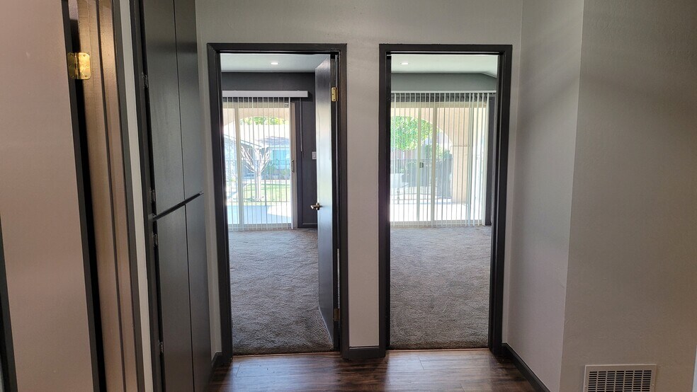 upstairs bdrm 1 & 2 - 108 Lexington Dr