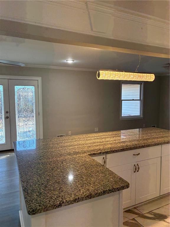 Building Photo - 2223 Hylaea Rd