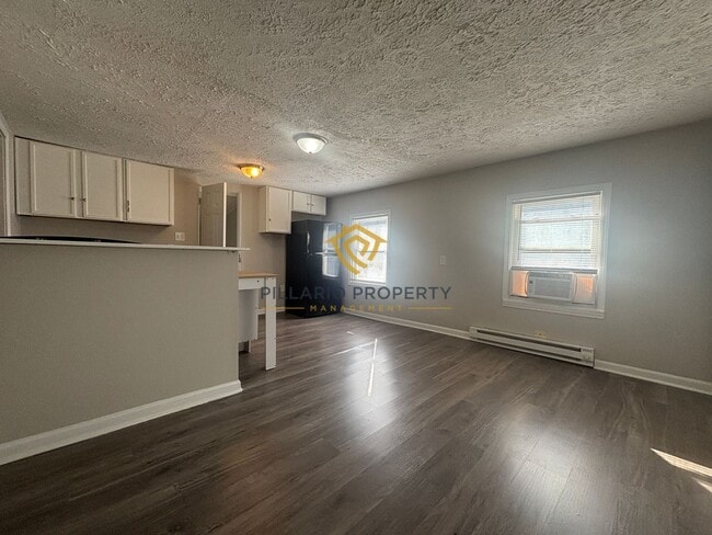 Building Photo - West Side, Close to the Airport, 1 Bedroom...