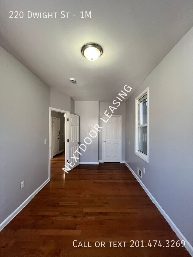 Building Photo - 220 Dwight St