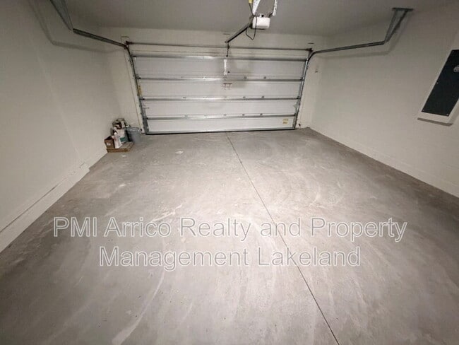 Building Photo - 5537 Crk Hvn Wy