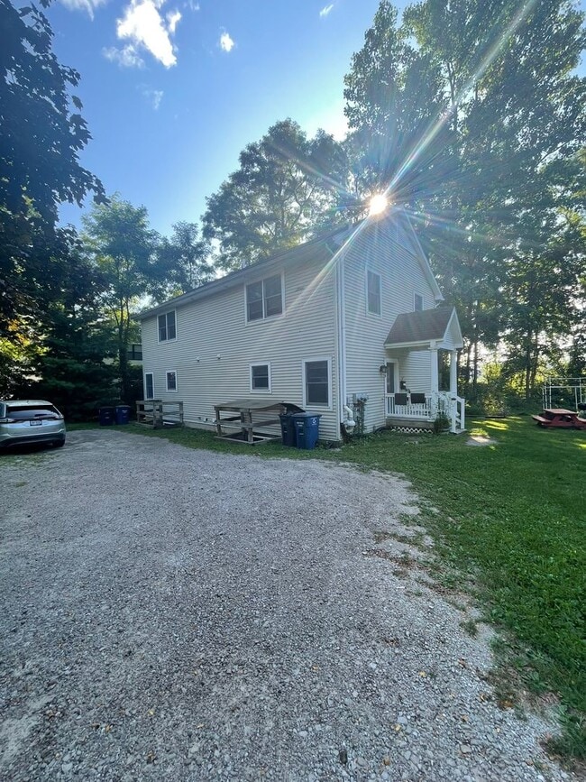 Building Photo - 230/232 Brookridge Rd.