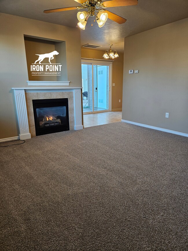 Building Photo - ELD4017