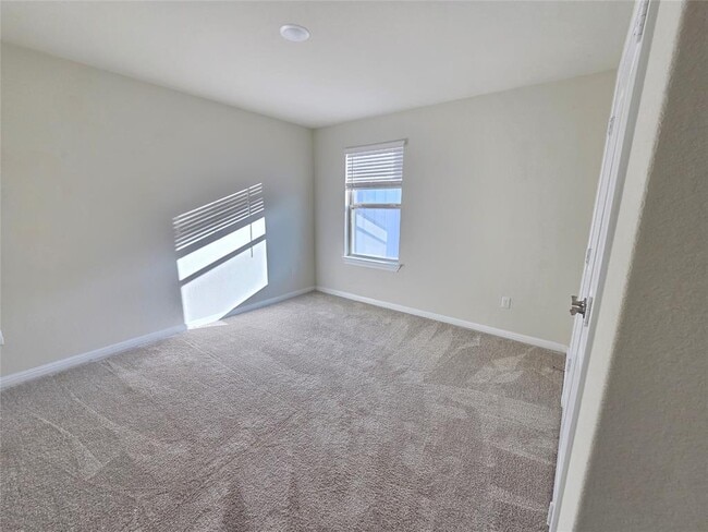 Building Photo - 604 Red Knot Ave