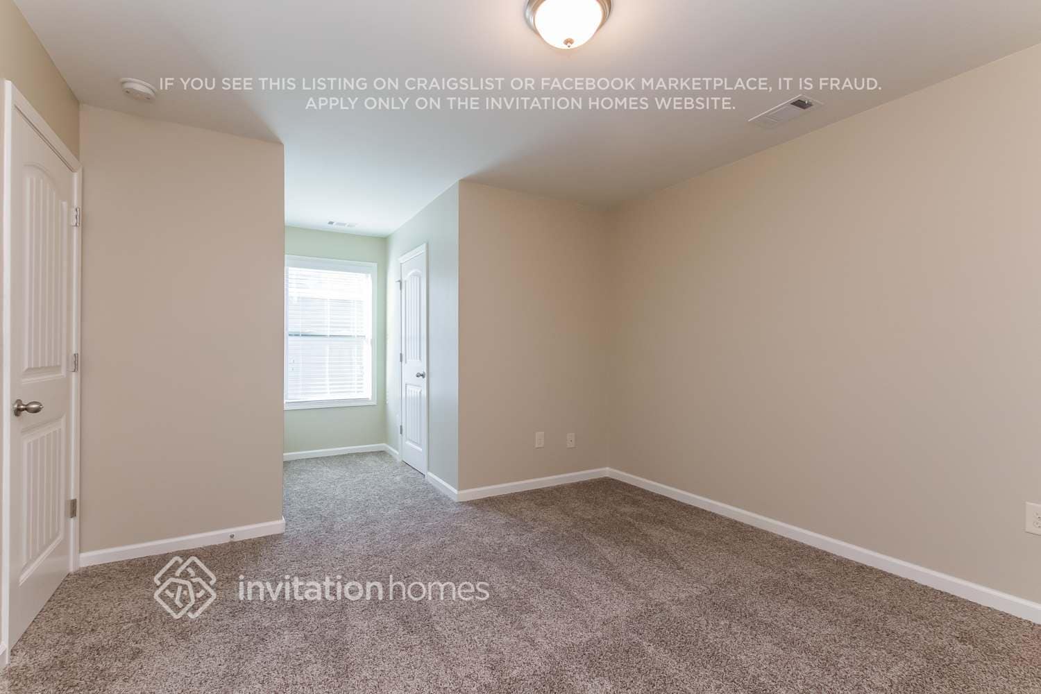 Building Photo - 5735 Aspen Dr