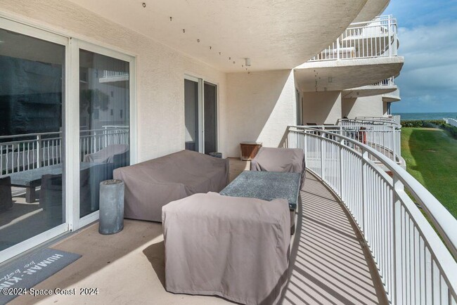 Building Photo - 601 N Miramar Ave