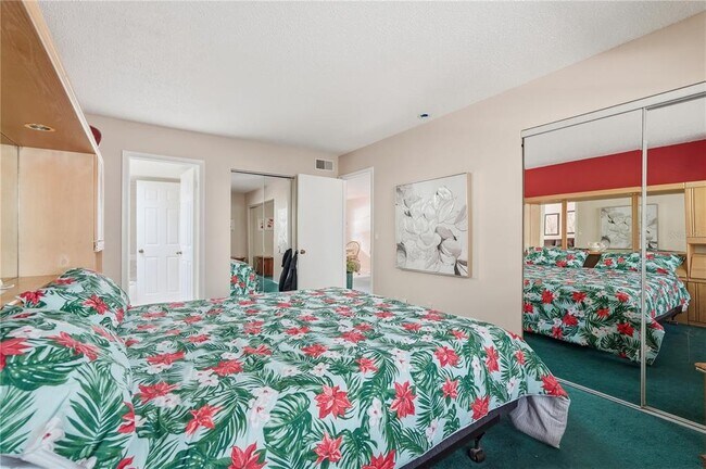 Building Photo - 3034 Eastland Blvd