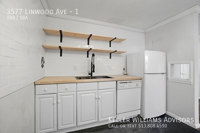 Building Photo - 3577 Linwood Ave