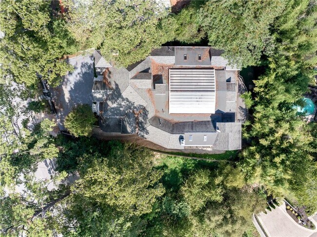 Building Photo - 3511 Roxboro Rd
