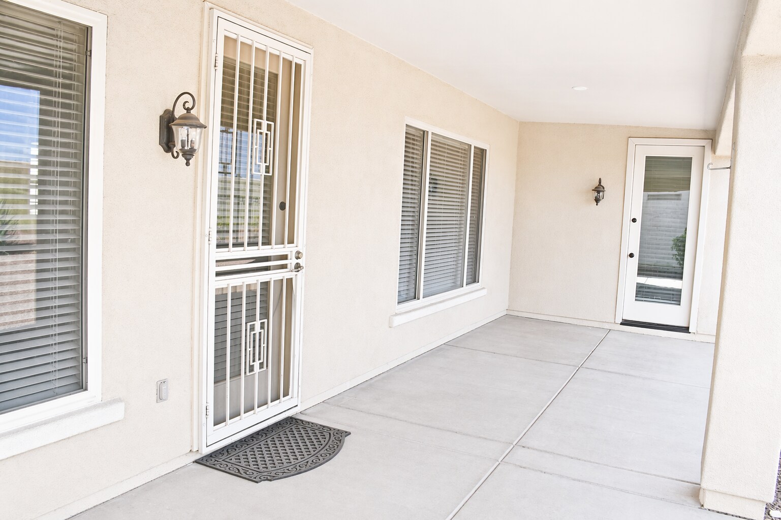 Building Photo - 12910 W Junipero Dr