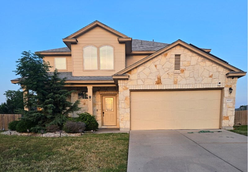 Building Photo - 3000 Black Orchid Dr