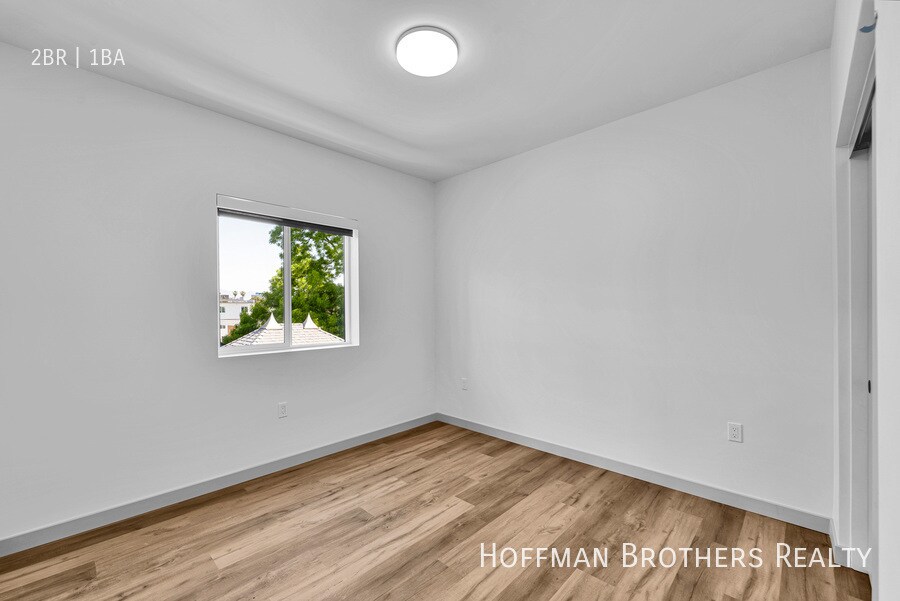 Building Photo - 1240 Magnolia Ave