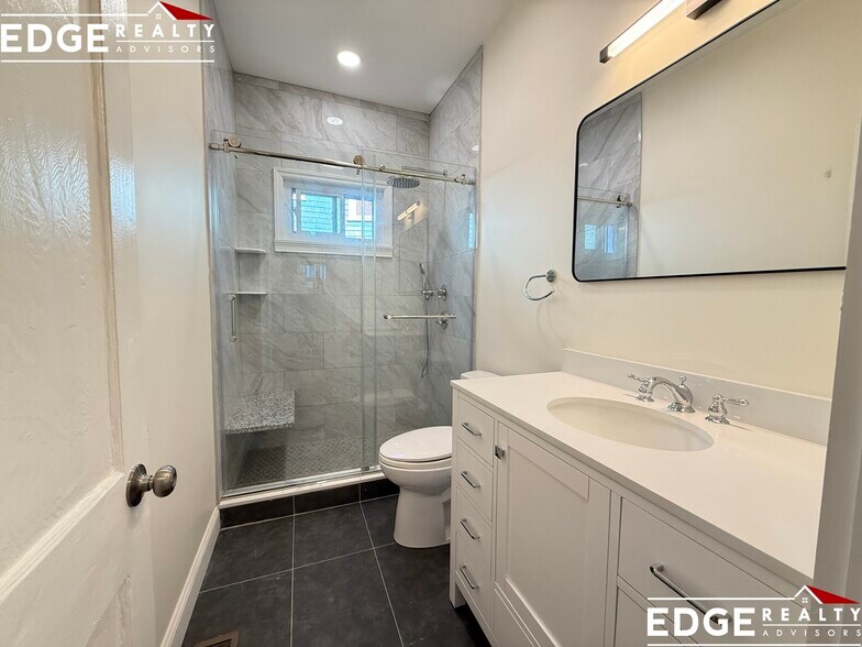 Building Photo - 96 Brayton Rd