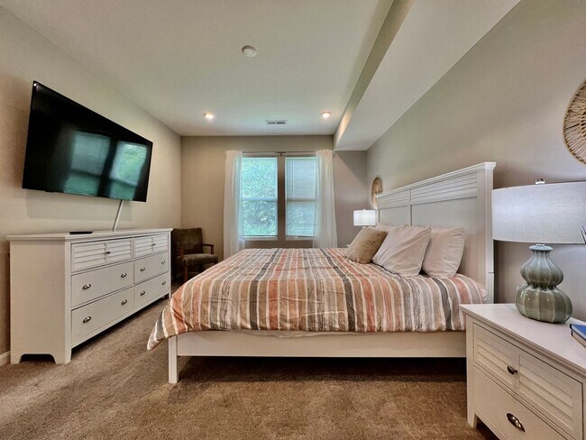 Building Photo - Fully Furnished Luxury Corporate Rental - Brand New Construciton