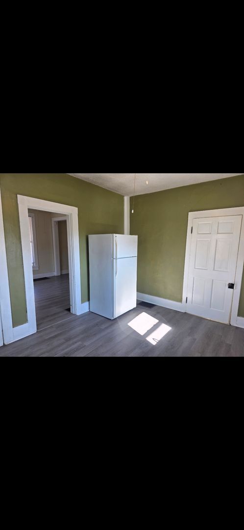 Building Photo - 204 N Fort Wayne Ave