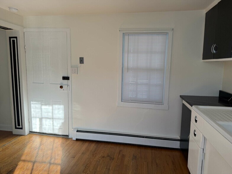 Entry/Exit Door - 344B W Patrick St