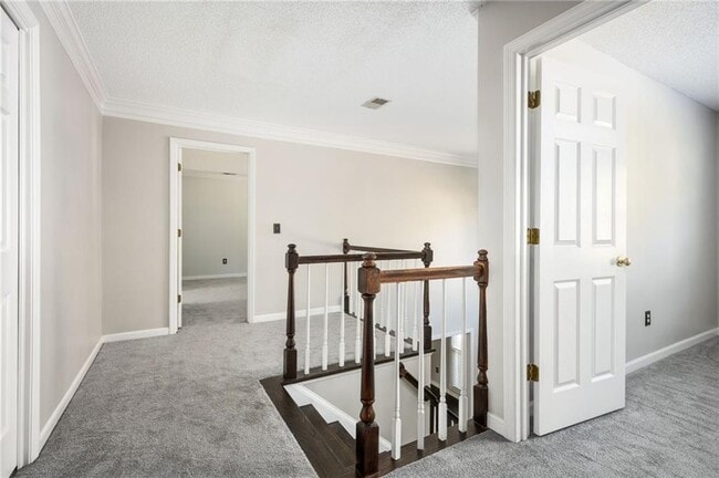 Building Photo - 1427 Fenwick Dr