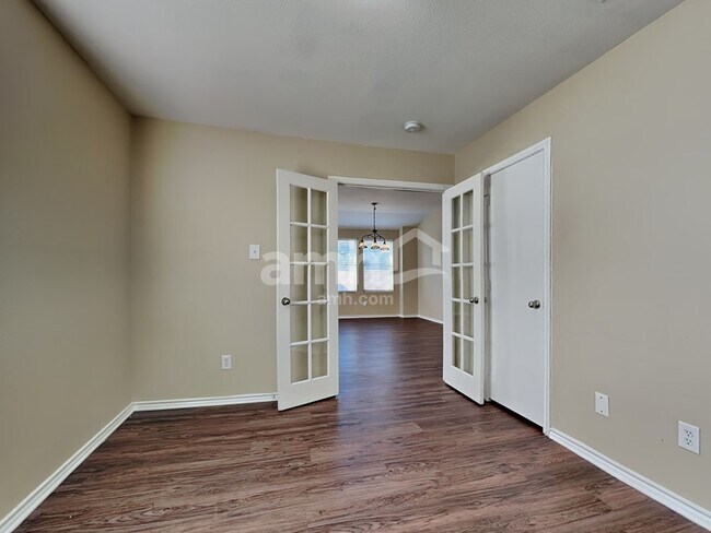 Building Photo - 101 Long Prairie Dr