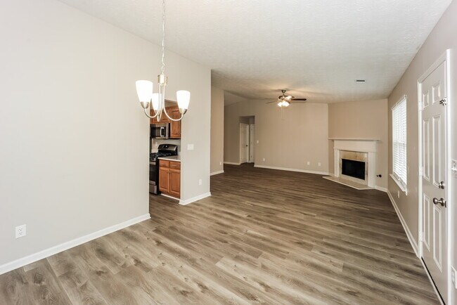 Building Photo - 235 Sandstone Dr