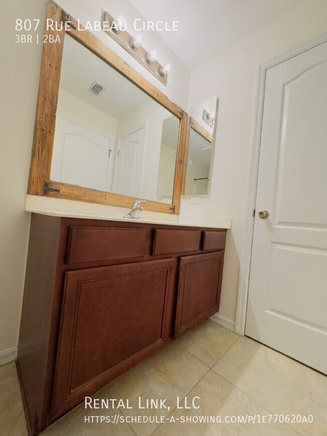 Building Photo - 807 Rue Labeau Cir