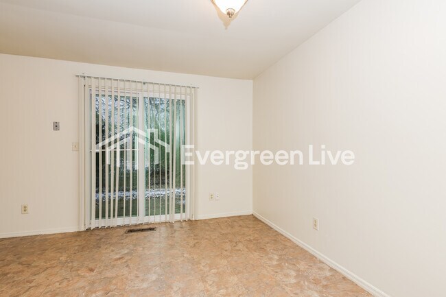 Building Photo - 7977 Mt Hood