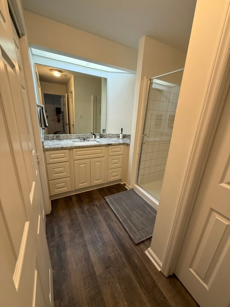 Building Photo - 9307 Kings Falls Dr