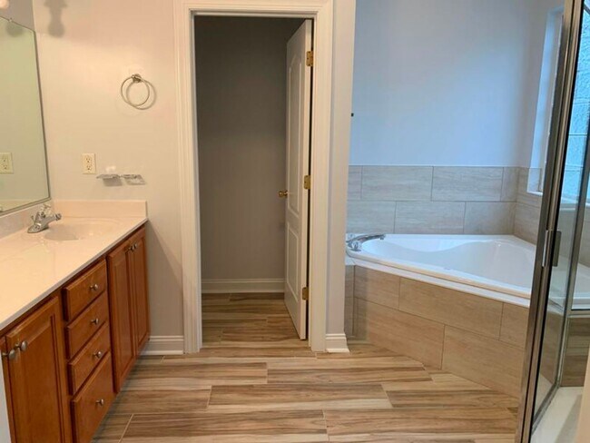 Building Photo - Eagle Creek Moyock Home
