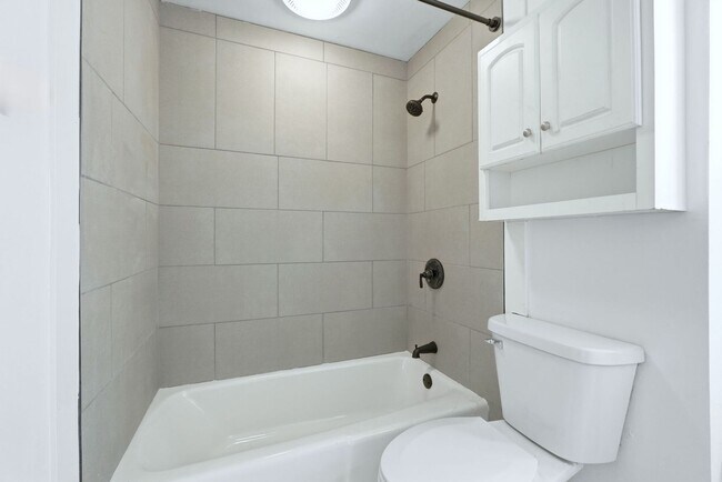 Building Photo - COMING SOON - 3 Bedroom house with updated features and fenced in yard!