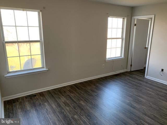 Building Photo - 1123 Meadows Dr