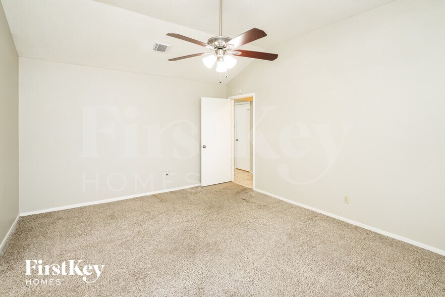 Building Photo - 26511 Cypresswood Dr