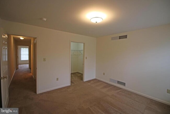 Building Photo - 63 N Cherry St