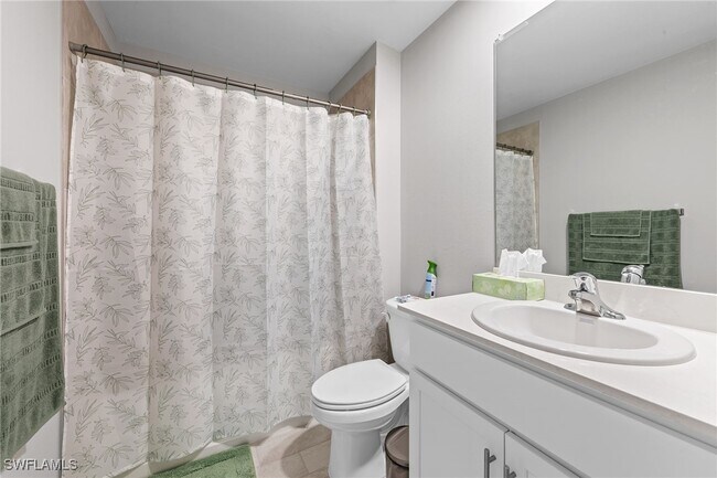 Building Photo - 923 Hooper Ave