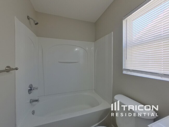 Building Photo - 4421 Stone Mountain Dr