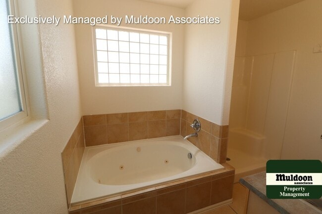 Building Photo - Remodeled Pueblo West Rancher with Full Fi...