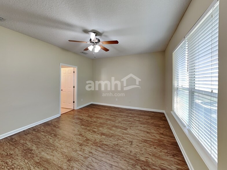 Building Photo - 96067 Waters Ct