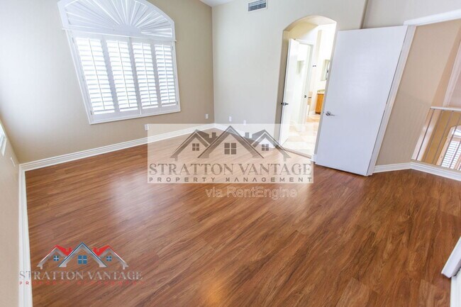 Building Photo - 7420 W Los Gatos Dr