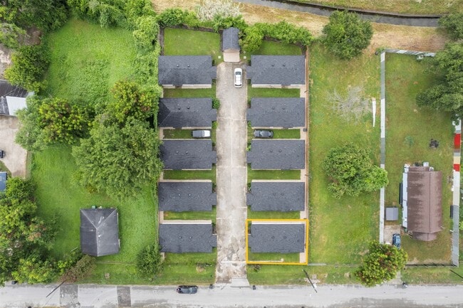 Building Photo - 4120 Linn St