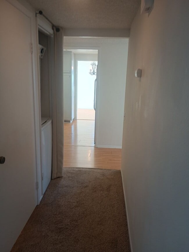 Building Photo - Charming 2BD/2BA Condo w/ Ocean Views - Solana Beach