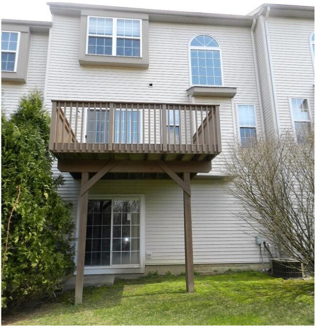Building Photo - 219 Tall Pines Dr
