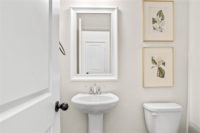 Building Photo - 752 Tallgrass Dr