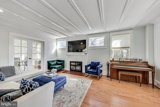 Building Photo - 5731 Potomac Ave NW