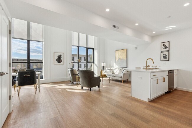 Building Photo - Jenkintown Bank & Trust Apartments