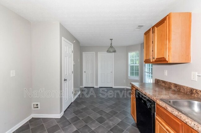 Building Photo - 45 Timberlake Terrace