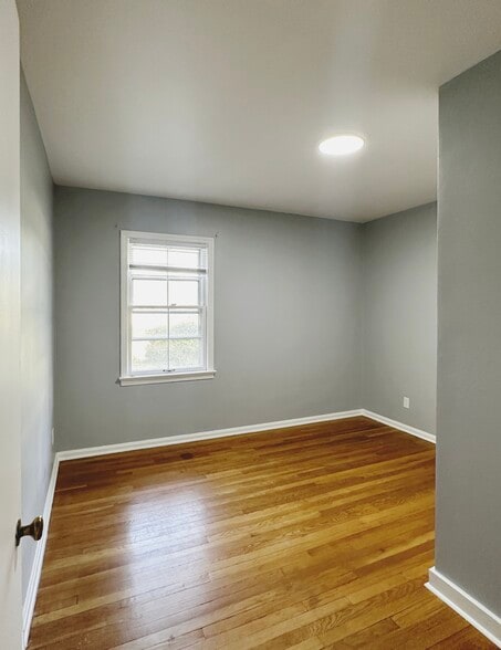 Building Photo - 6007 Merkle Ave